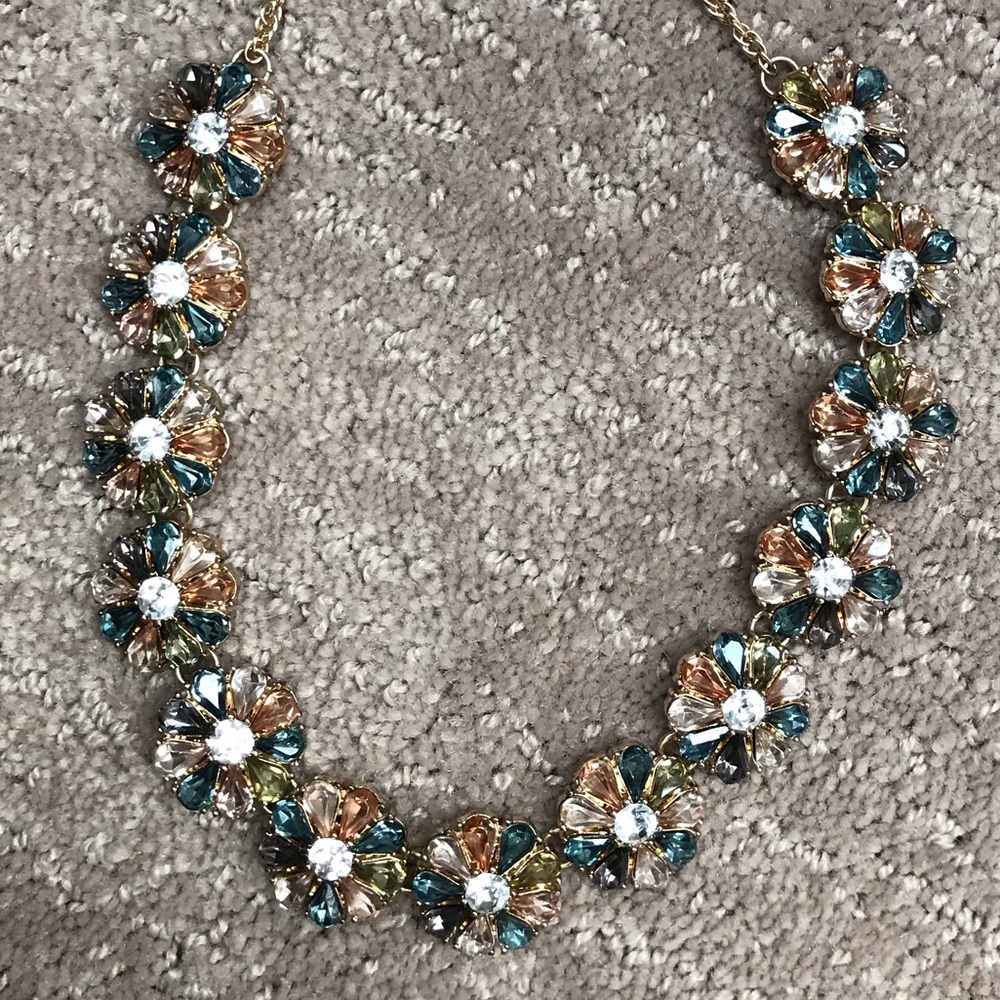 Statement necklace - Picture 2 of 2
